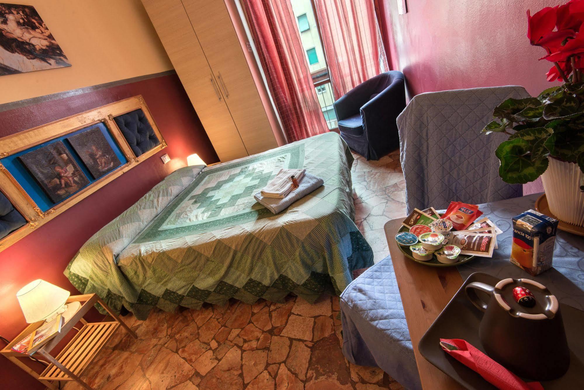 フィレンツェ ジョルノ フォルテッツァ フィオレンティーナ Bed & Breakfast エクステリア 写真