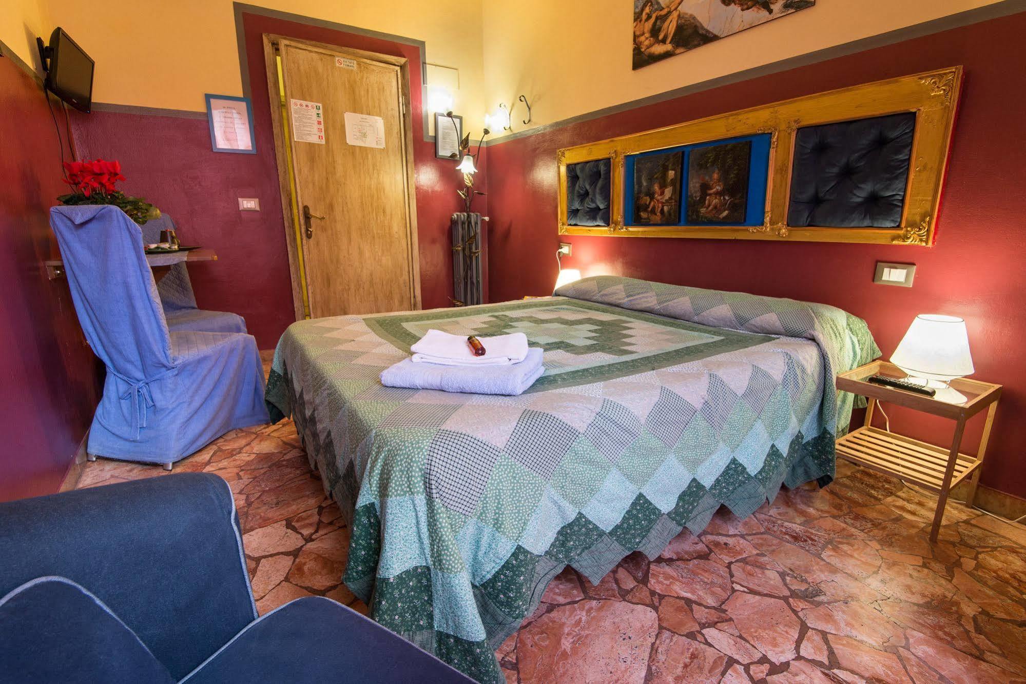 フィレンツェ ジョルノ フォルテッツァ フィオレンティーナ Bed & Breakfast エクステリア 写真
